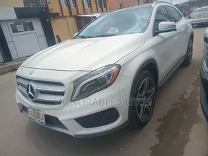 Mercedes-Benz GLA 250 2016 White