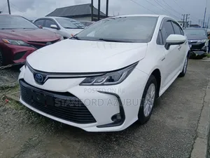 Toyota Corolla 2022 White