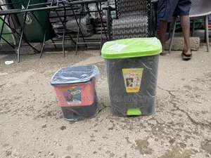 Foot Pedal Plastic Waste Bin