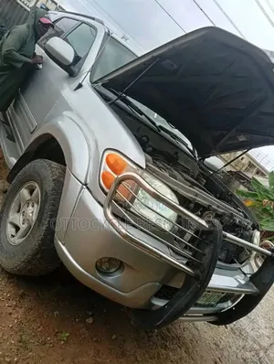 Toyota Sequoia 2005 Brown