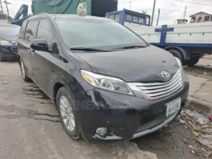 Toyota Sienna Limited 7 Passenger 2012 Black