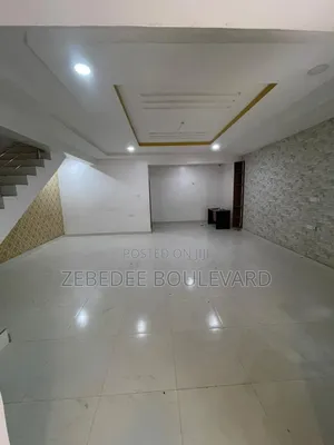 4bdrm Townhouse / Terrace in Jabi for rent