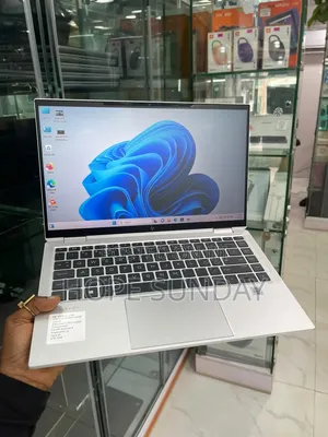 Laptop HP EliteBook 1040 G8 16GB Intel Core i7 SSD 512GB