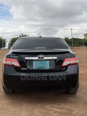 Toyota Camry XLE 4dr Sedan (2.4L 4cyl 5A) 2009 Black