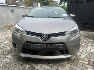 Toyota Corolla LE Premium 4dr Sedan (1.8L 4cyl CVT) 2016 Brown