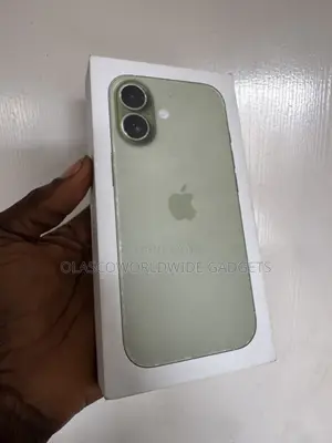 New Apple iPhone 17 256 GB Green
