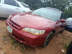 Honda Accord 2000 Red