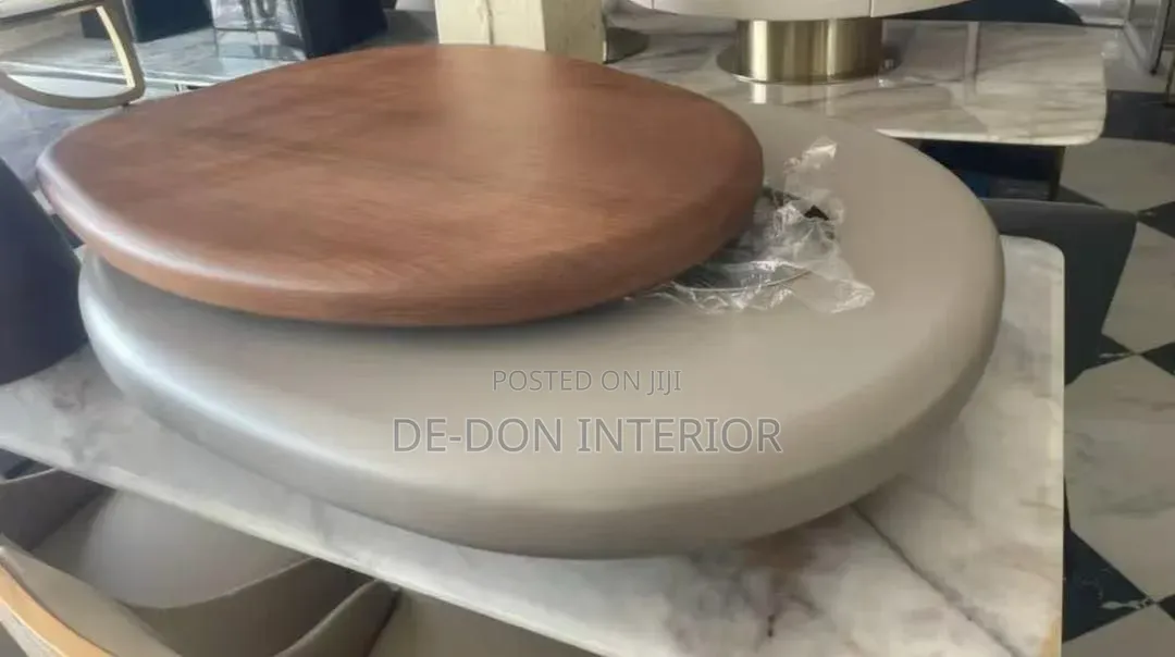 Adjustable Center Table