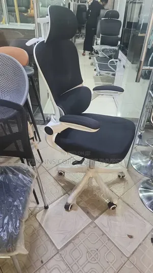 Elegant White Back Office Net Chair