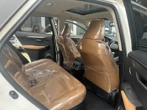 Lexus NX 200t FWD 2017 White
