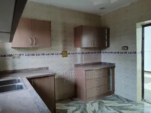 2bdrm Block of Flats in Mabushi for rent