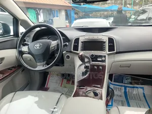 Toyota Venza 2010 Gray