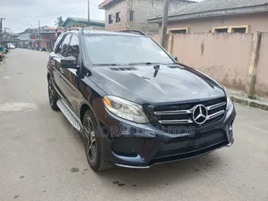 Mercedes-Benz GLE-Class 2018 Blue