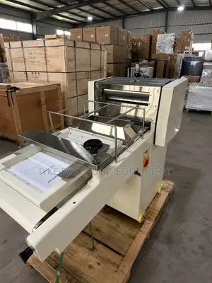 Dough Moulder