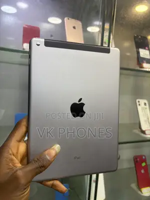 Apple iPad 9.7 32 GB Gray