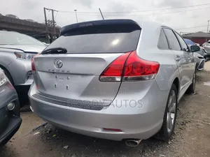 Toyota Venza V6 AWD 2010 Silver