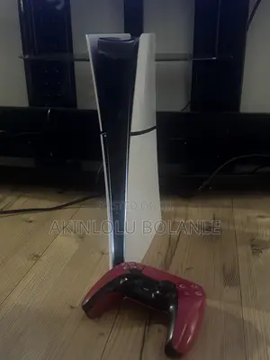 Play Station 5 Slim