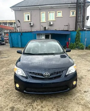 Toyota Corolla 2011 Blue