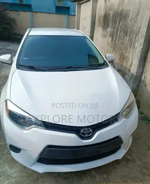 Toyota Corolla 2015 White