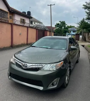 Toyota Camry 2014 Gray