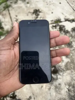 New Apple iPhone 7 32 GB Black