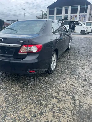Toyota Corolla LE 4dr Sedan (1.8L 4cyl 4A) 2011 Black