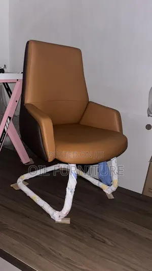 ​Luxury Executive Leather Visitor Chair / Conference Office Chair