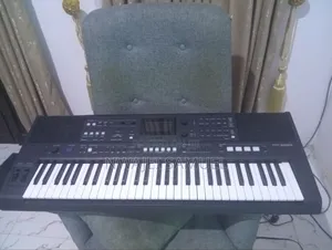 Yamaha PSR E 583