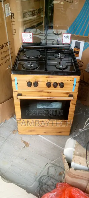 Maxi Cooker With Oven Lamp