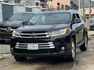 Toyota Highlander 2016 Black