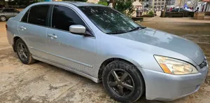 Honda Accord 2004