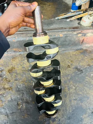 Direct Tokunbo 1Tr Crankshaft for Toyota Hiace, Hilux, Fortuner 4plug