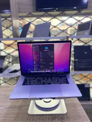 Laptop Apple MacBook Pro 2017 16GB Intel Core i7 SSD 256GB