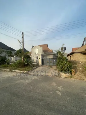 2bdrm Bungalow in Lavista Estate, Galadimawa for sale