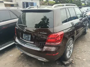Mercedes-Benz GLK-Class 2014 Brown