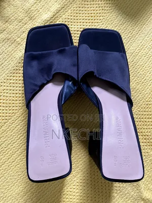 Female Shoe Size 42