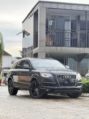 Audi Q7 2011 Black