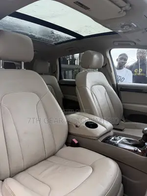 Audi Q7 2011 Black