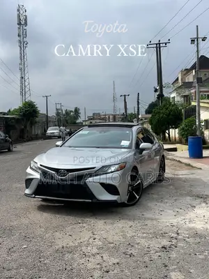Toyota Camry XSE (2.5L 4cyl 8A) 2019 Silver