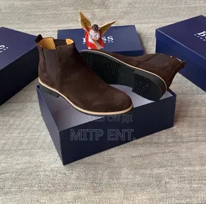 Men’s Classic Suede Chelsea Boots