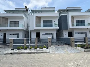 Furnished 5bdrm Duplex in Private Estate Osapa for sale