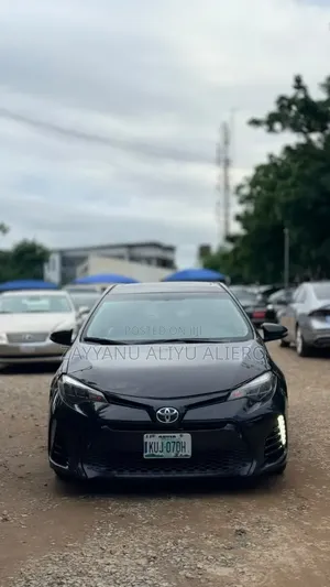Toyota Corolla 2017 Black