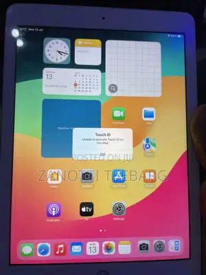 New Apple iPad Wi-Fi 128 GB Silver