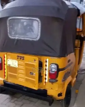 TVS King Deluxe Plus iTouch Start 2025 Yellow