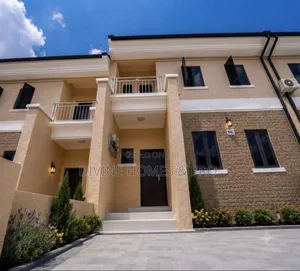 3bdrm Duplex in Apo District for rent