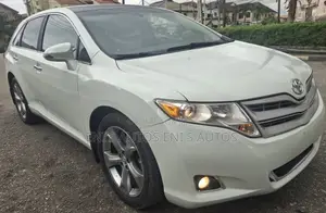 Toyota Venza Limited AWD V6 2013 White