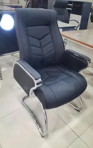 Black Leather Executive Visitor's Chair