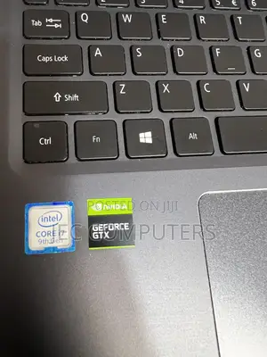 Laptop Acer Aspire A715 71G 16GB Intel Core i7 HDD+SSD 500GB