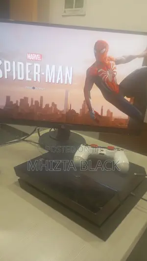 PlayStation 4 Console