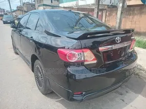 Toyota Corolla 2009 Black